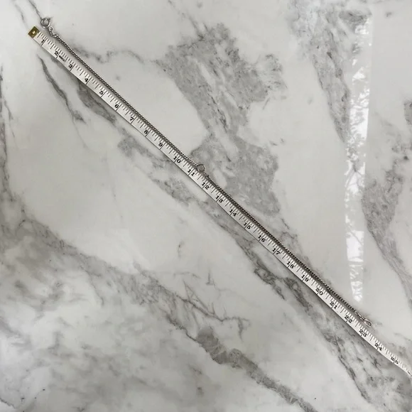 Silver Chain with Unique Design - Picture 5 of 6